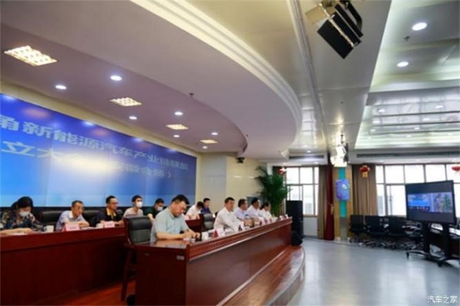 瞻新能源汽車產(chǎn)業(yè)趨勢，2022長三角汽車產(chǎn)業(yè)及供應(yīng)鏈博覽會創(chuàng)新前進