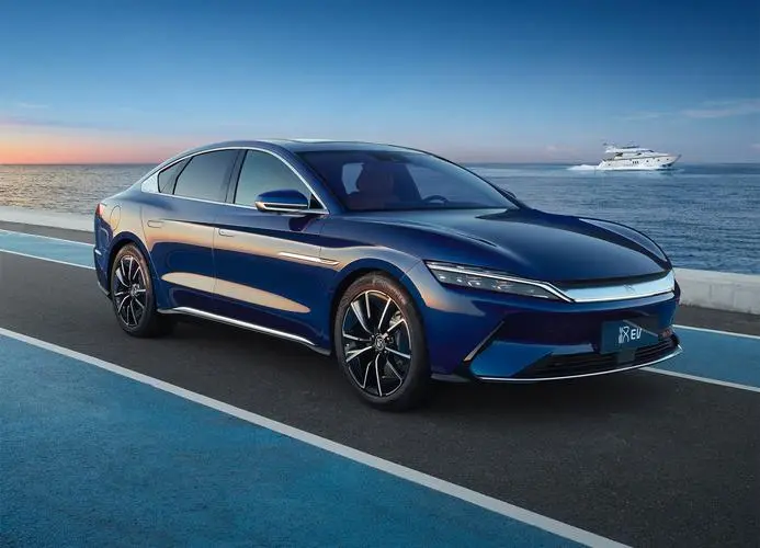 新能源汽車(chē)產(chǎn)業(yè)風(fēng)險(xiǎn)及應(yīng)對(duì)