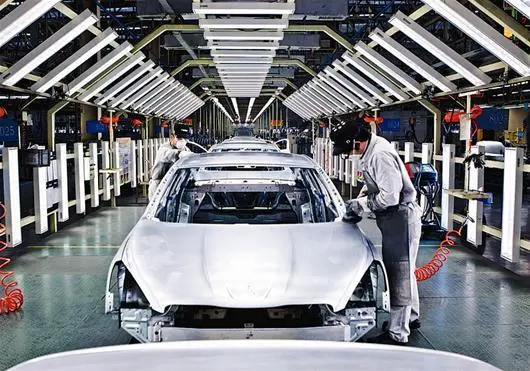 新能源汽車發(fā)展再登“兩會” 北汽藍(lán)谷轉(zhuǎn)型正當(dāng)時