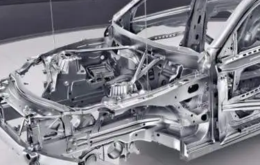 新能源汽車銷量再創(chuàng)新高，燃油車真的過時了嗎？