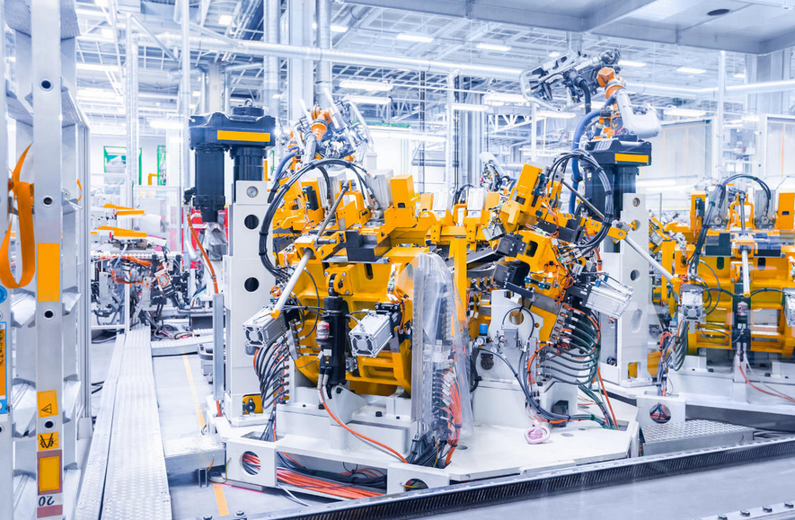 2024年汽車大變局，就看李書福如何打敗王傳福